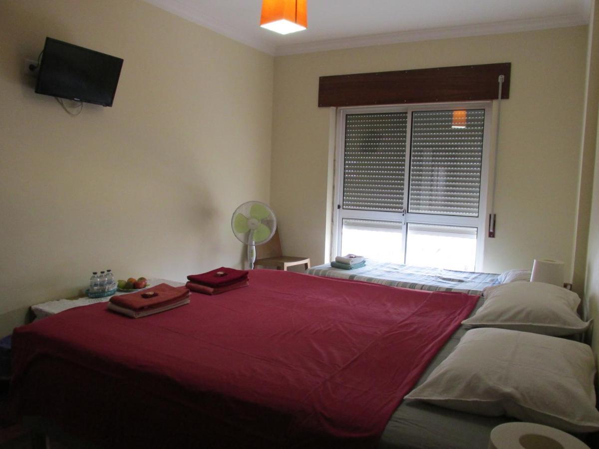 Homestay Marialva Park Seixal  Exteriör bild