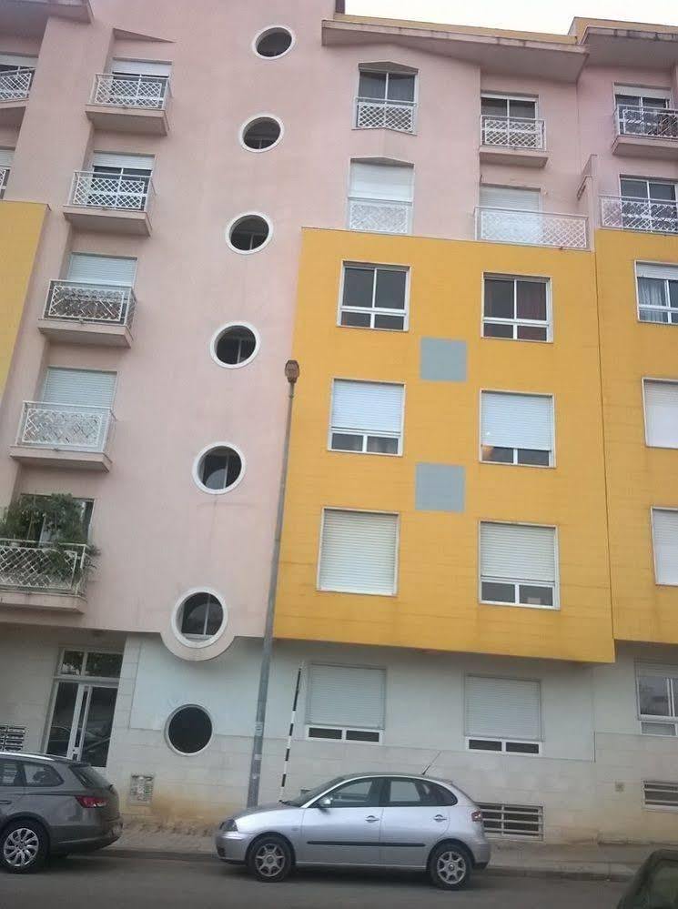 Homestay Marialva Park Seixal  Exteriör bild